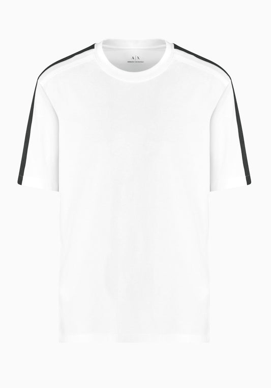 Armani Exchange
WEIß GESTREIFTES T-SHIRT